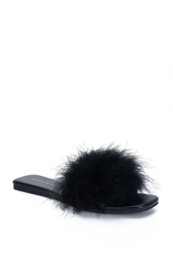 Janessa- Fluffy Flat Sandal