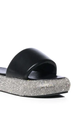Switzlerland- Flat Sandal
